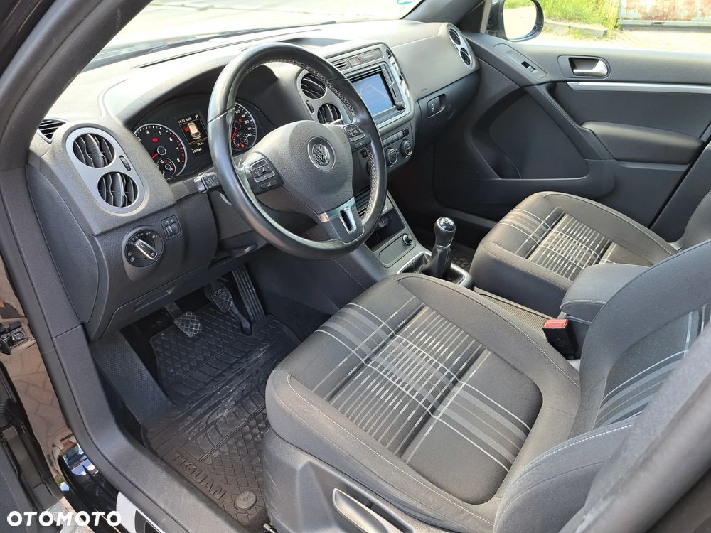 Volkswagen Tiguan - 13