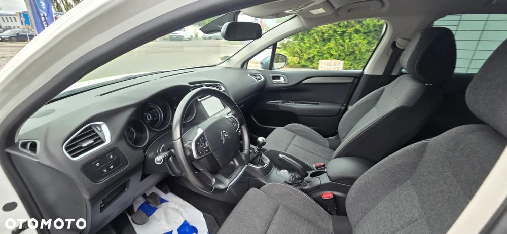 Citroën C4 PureTech e-THP 130 Exclusive - 34