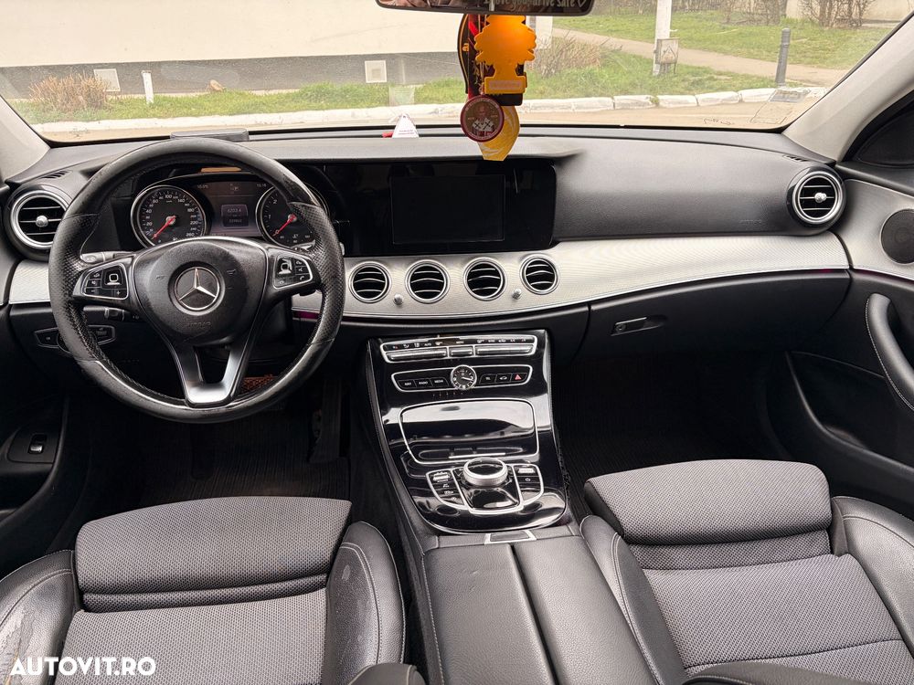 Mercedes-Benz E 220 d 9G-TRONIC - 8
