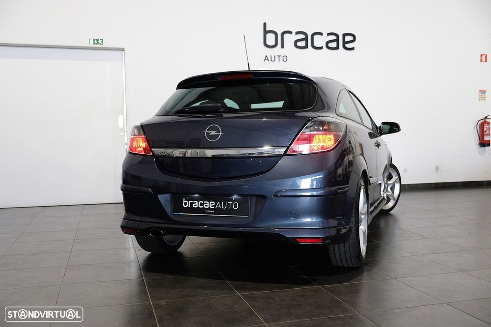 Opel Astra GTC 1.7 CDTi - 8