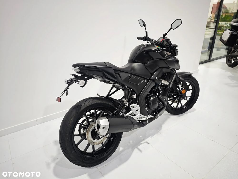 Yamaha MT - 8
