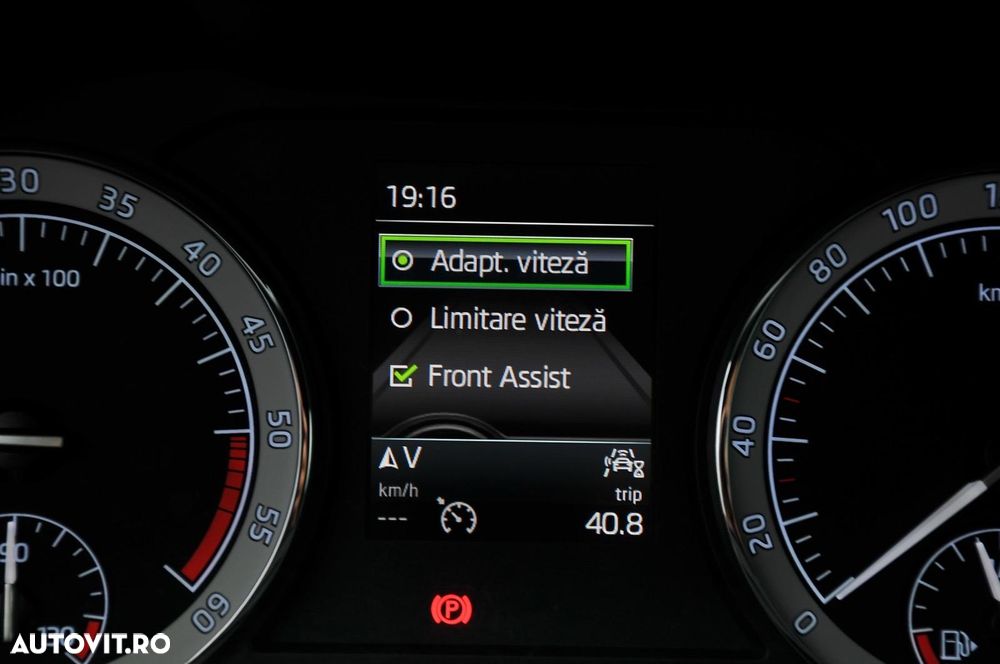 Skoda Karoq 2.0 TDI 4X4 Style - 27