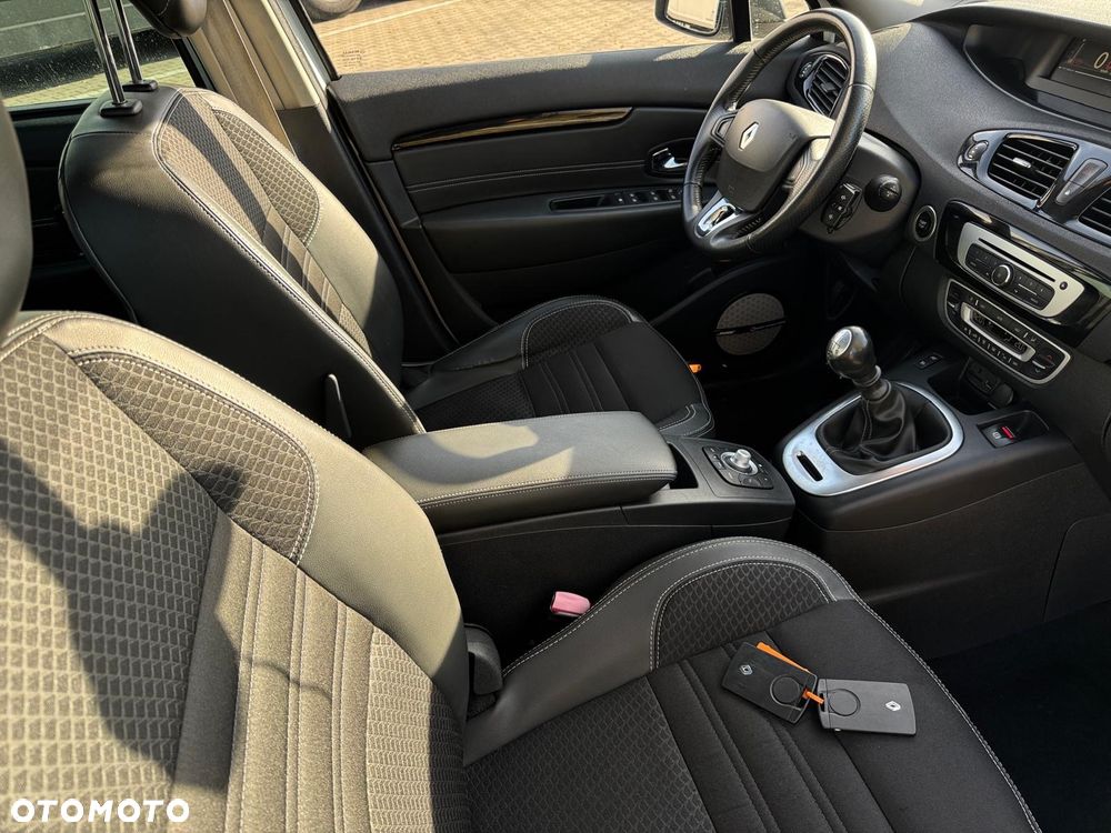 Renault Scenic 1.5 dCi Energy Bose EU6 - 15