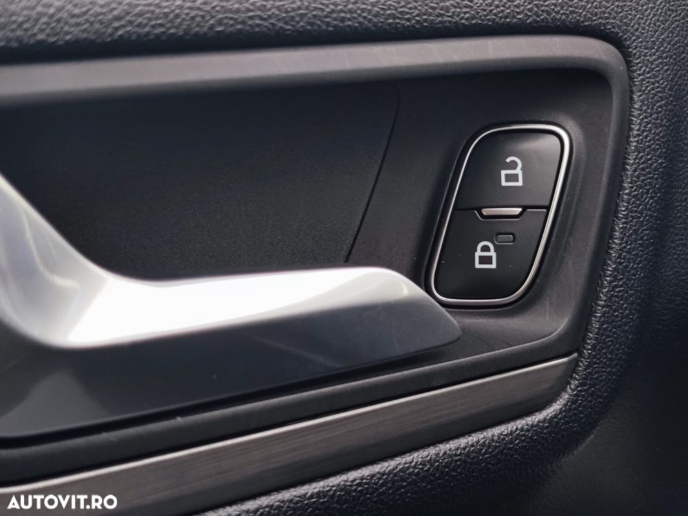 Ford Kuga 2.0 EcoBlue A8 AWD Trend - 31