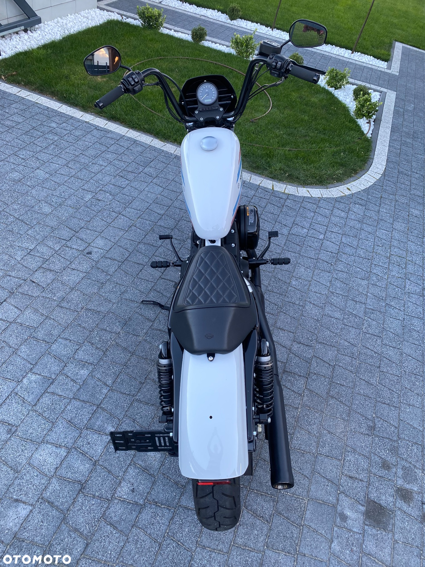 Harley-Davidson Sportster Iron 1200 - 4