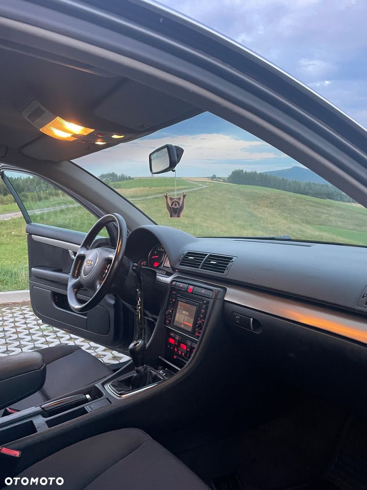 Audi A4 Avant 1.8T - 6
