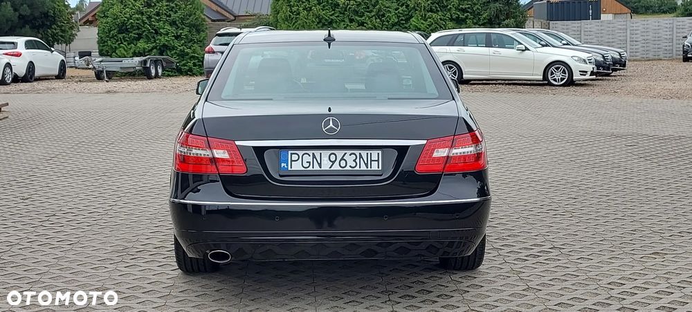 Mercedes-Benz Klasa E - 23