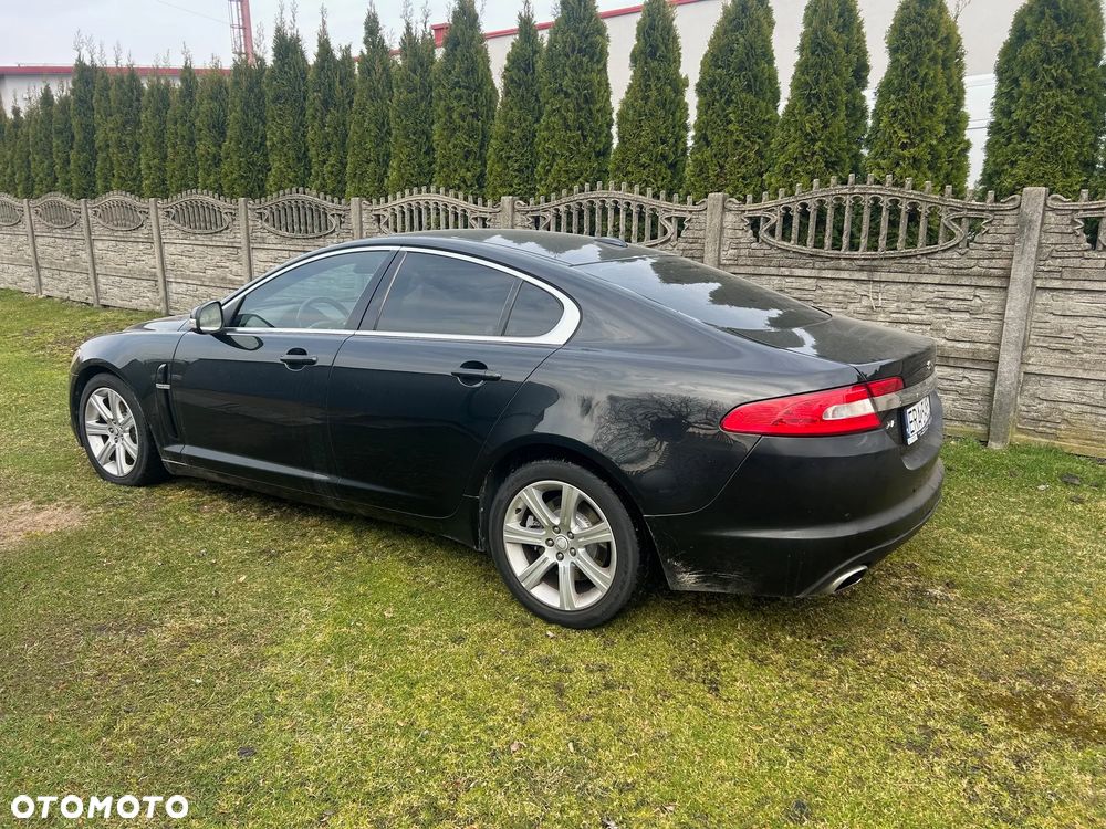 Jaguar XF - 4