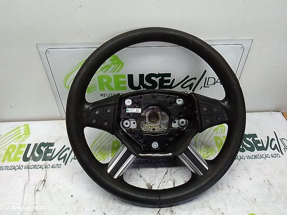 Volante Mercedes-Benz M-Class (W164) - 1