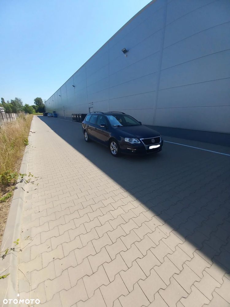Volkswagen Passat - 19