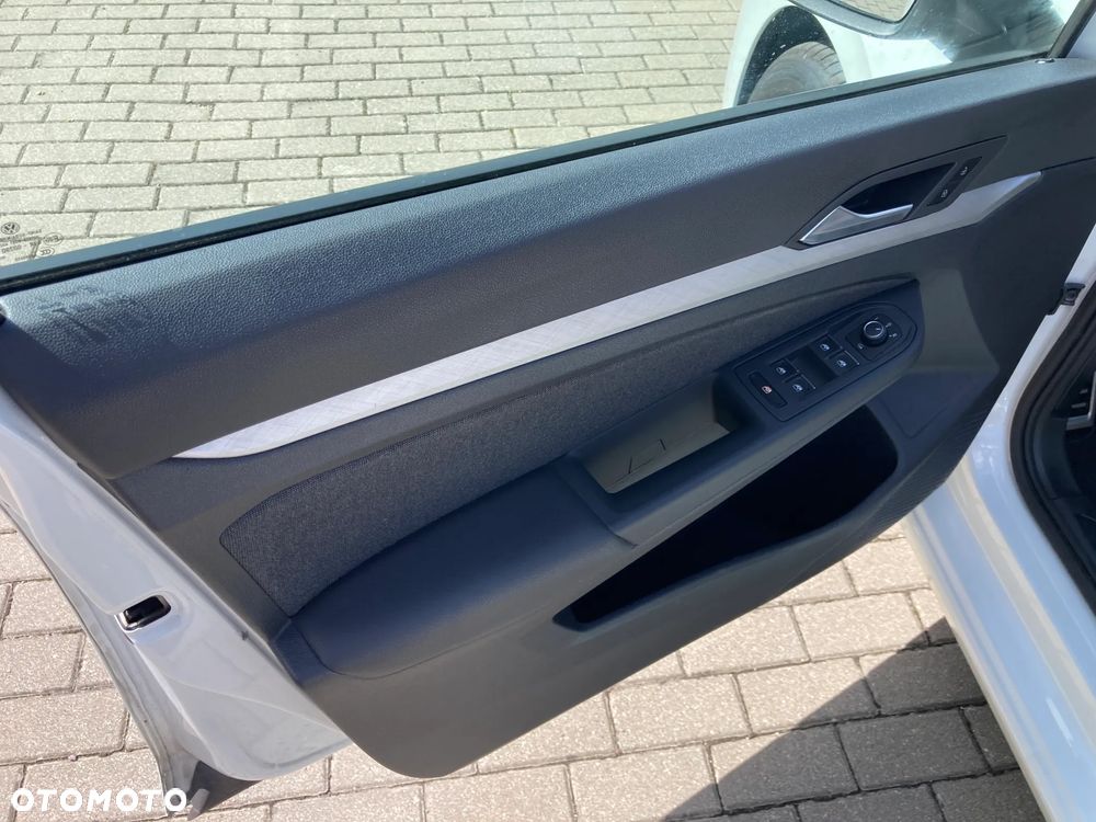 Volkswagen Golf 1.5 TSI OPF Life - 11