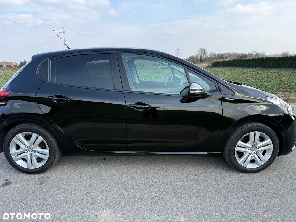 Peugeot 208 1.2 PureTech Style - 9