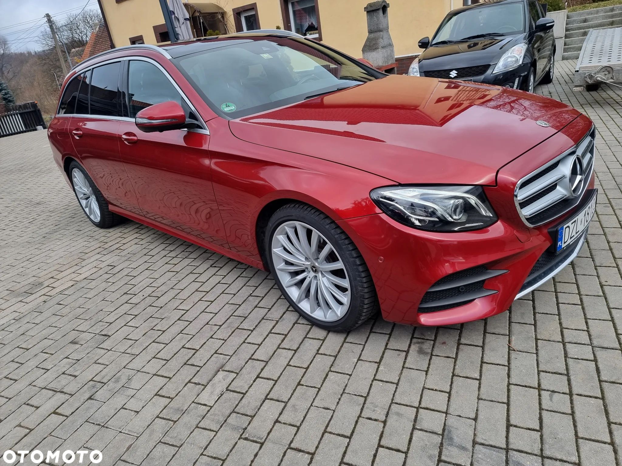 Mercedes-Benz Klasa E 220 d T 9G-TRONIC - 1