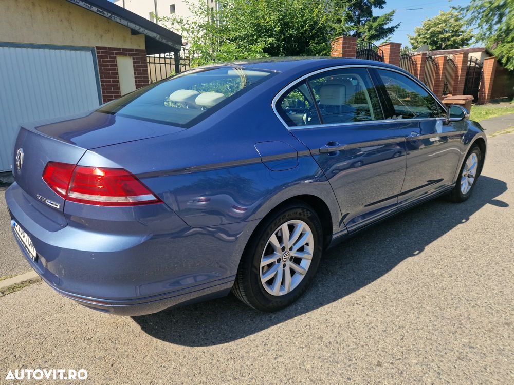Volkswagen Passat 2.0 TDI Comfortline - 9