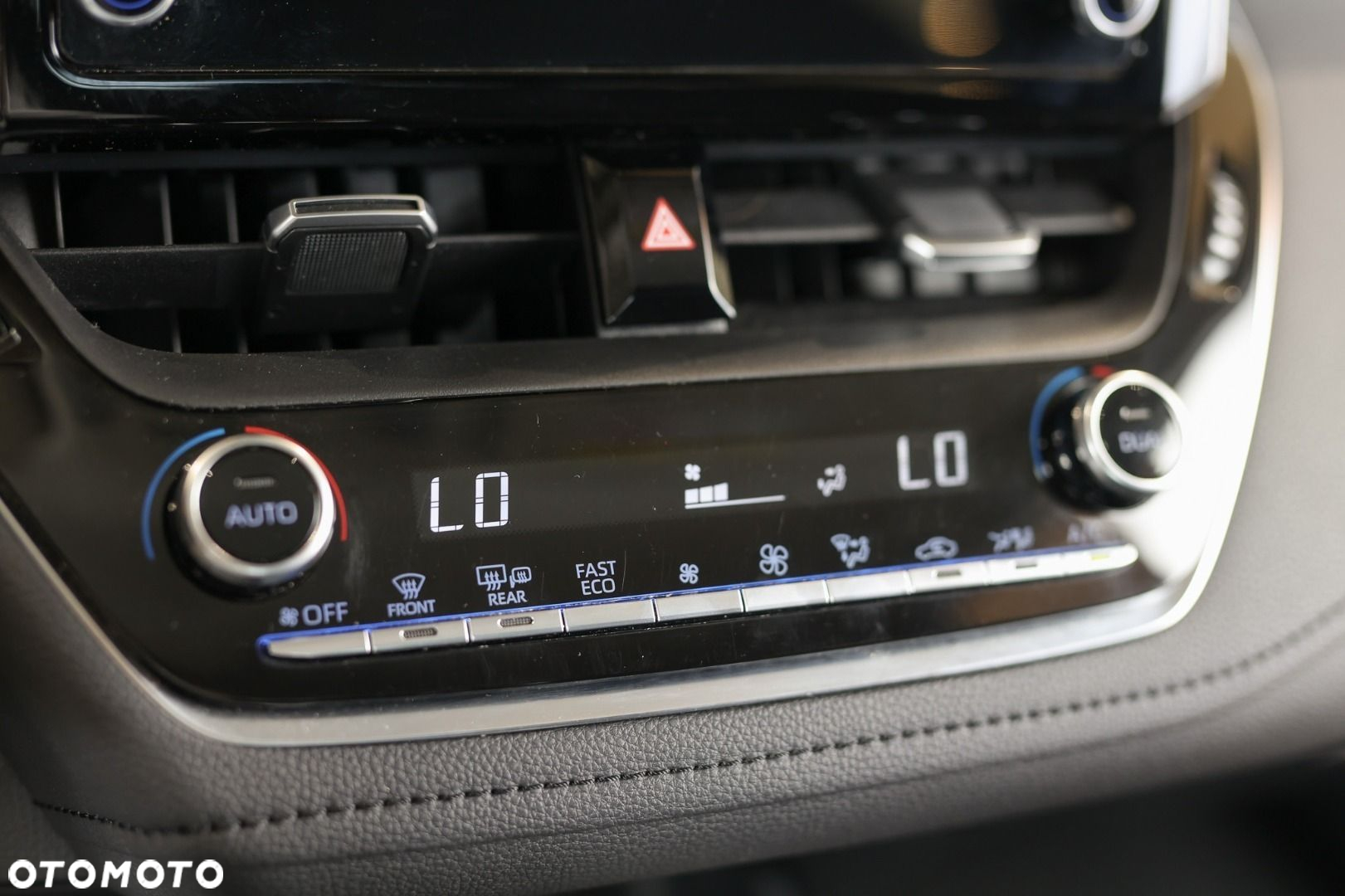 Toyota Corolla - 13
