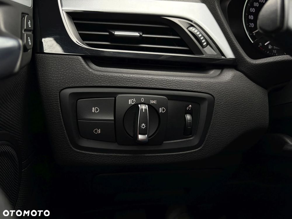 BMW X1 sDrive18d Advantage - 31