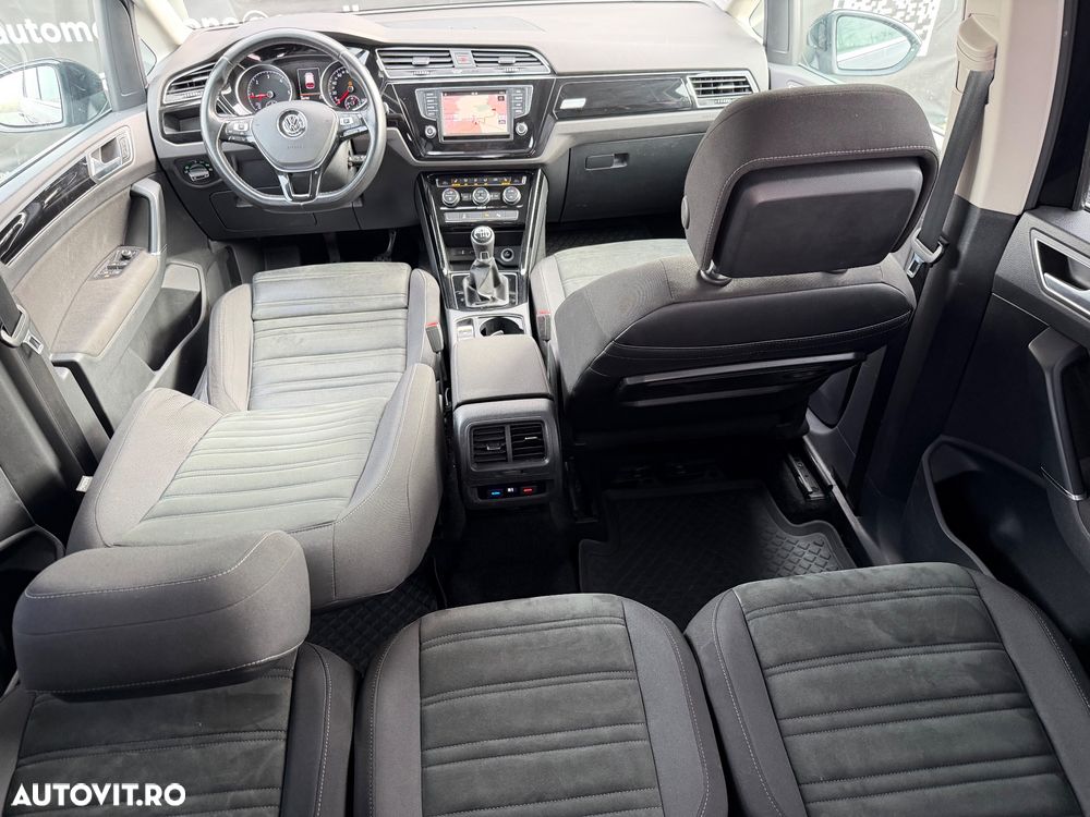 Volkswagen Touran 2.0 TDI Highline - 7