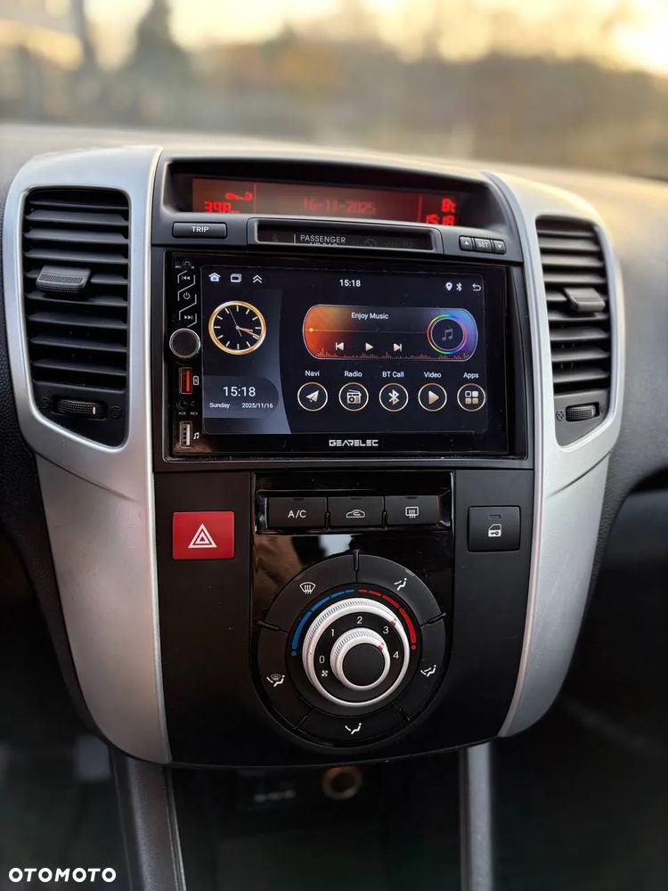 Kia Venga 1.4 L - 18