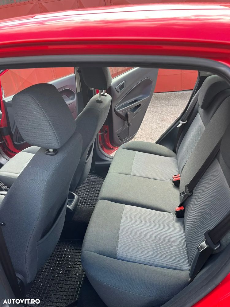Ford Fiesta 1.6 TDCI DPF Ghia - 5