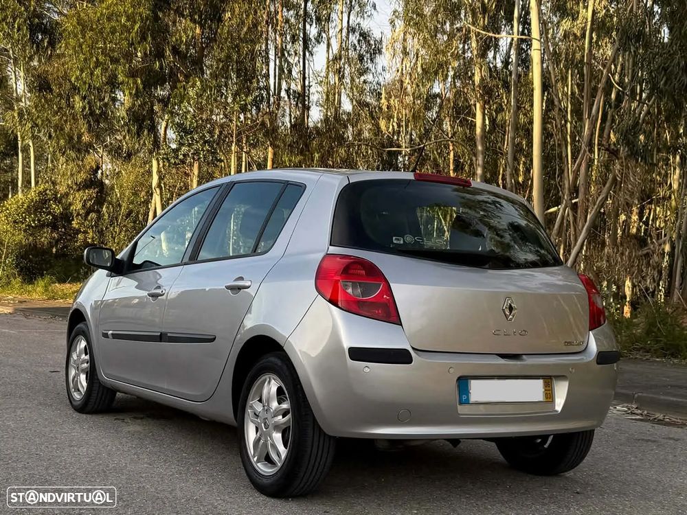 Renault Clio 1.2 16V Dynamique S - 4