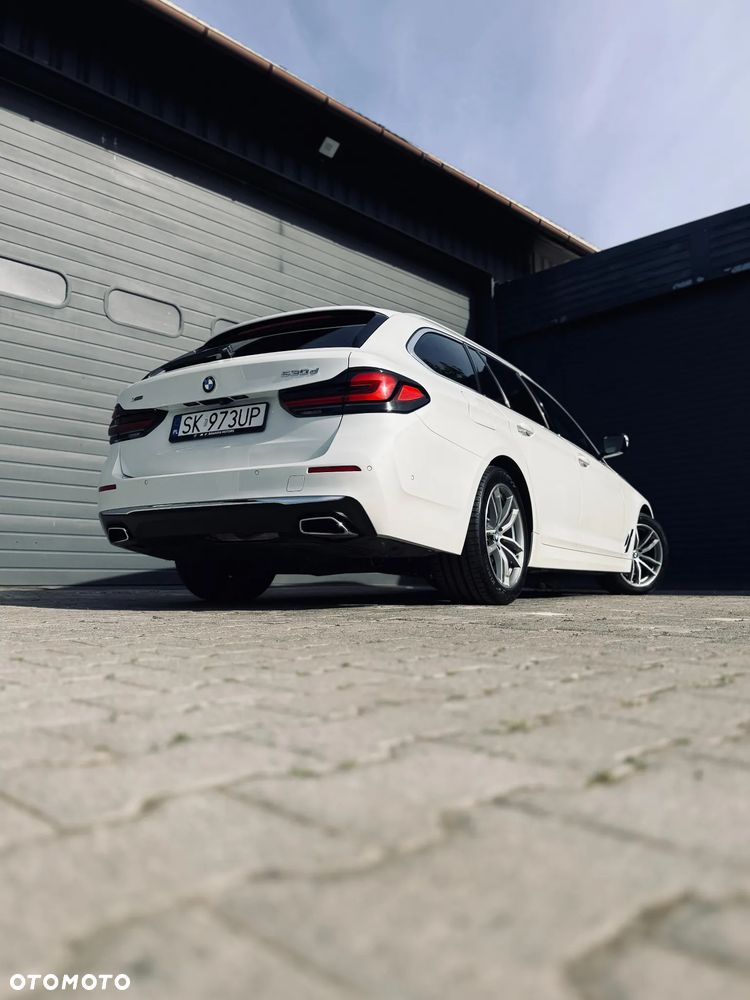 BMW Seria 5 530d xDrive Luxury Line sport - 8