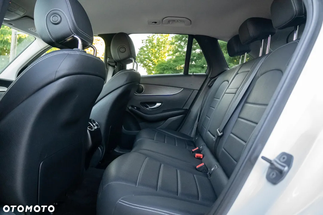 Mercedes-Benz GLC 220 d 4Matic 9G-TRONIC - 21