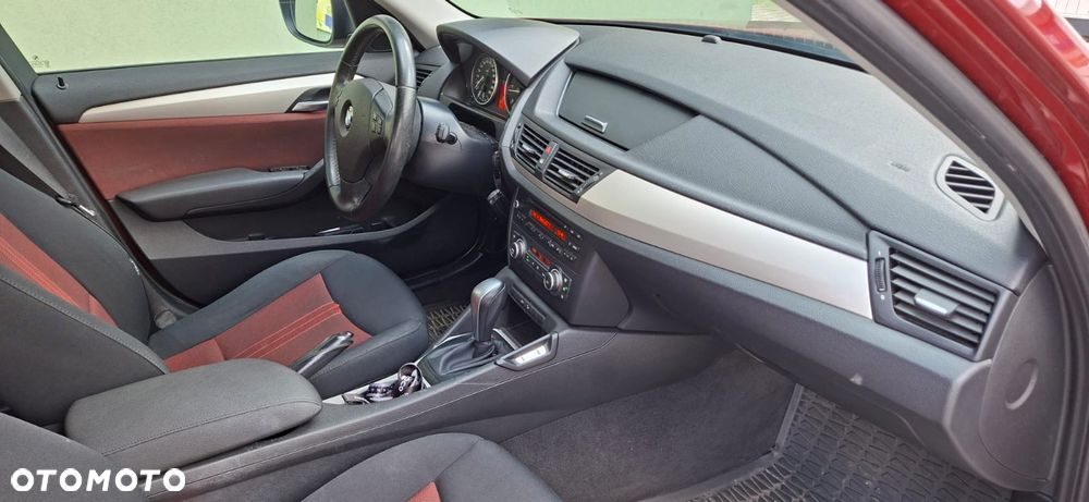 BMW X1 xDrive18d - 14