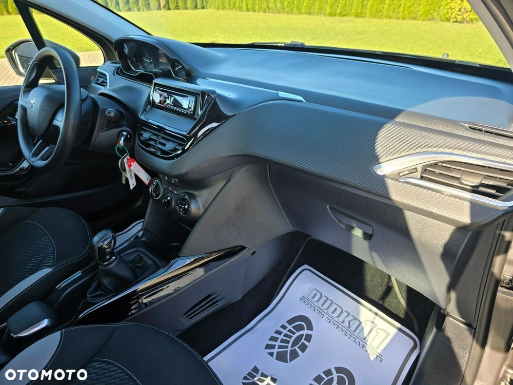 Peugeot 2008 - 24