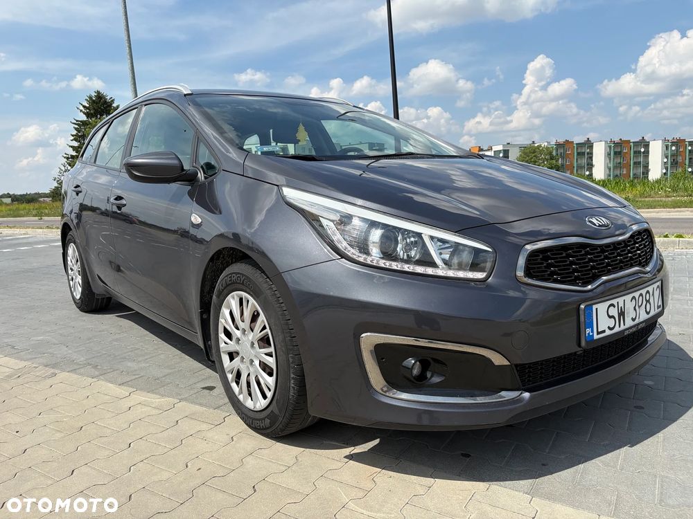 Kia Ceed 1.4 L - 11