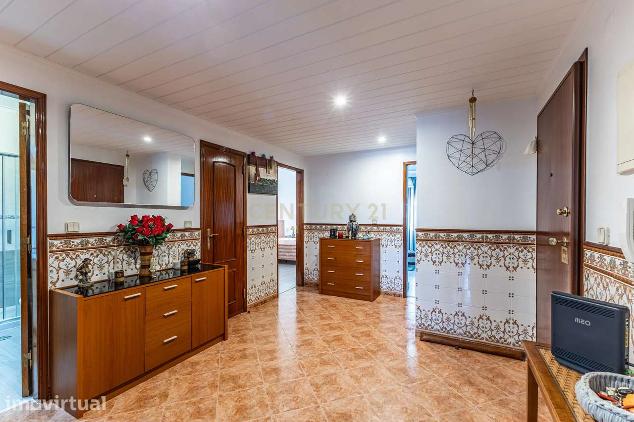 T3 com suíte e garagem - Localização tranquila para viver em família - Grande imagem: 2/29