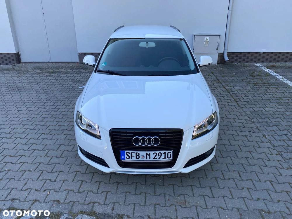 Audi A3 Sportback 1.4 TFSI Ambiente - 4