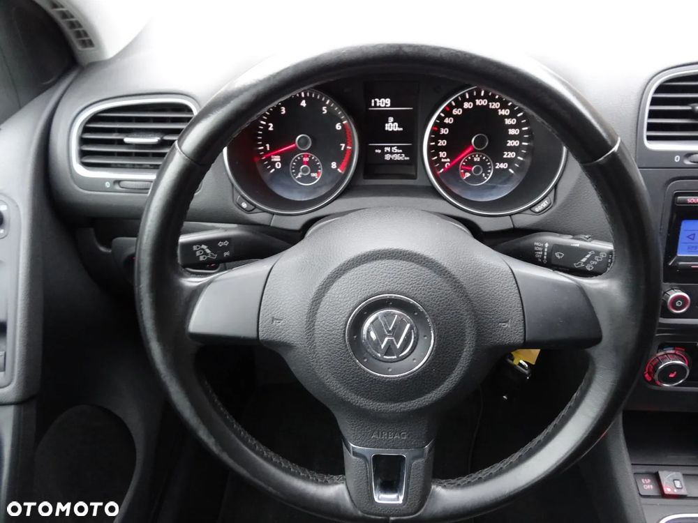 Volkswagen Golf 1.6 Comfortline - 26