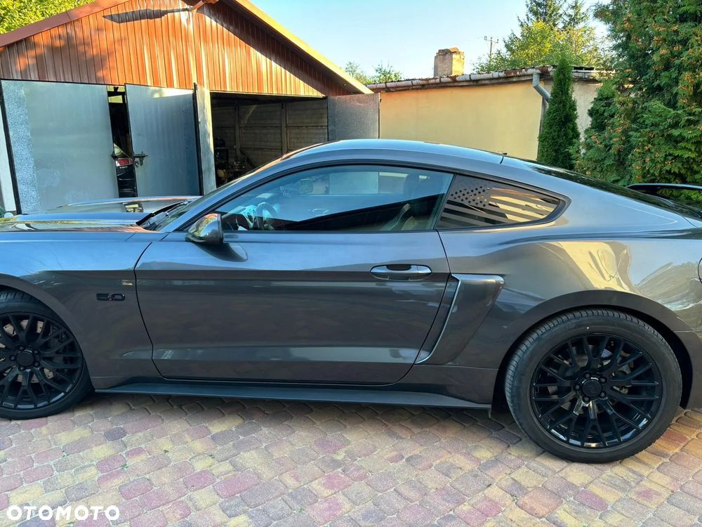 Ford Mustang 5.0 V8 GT - 5