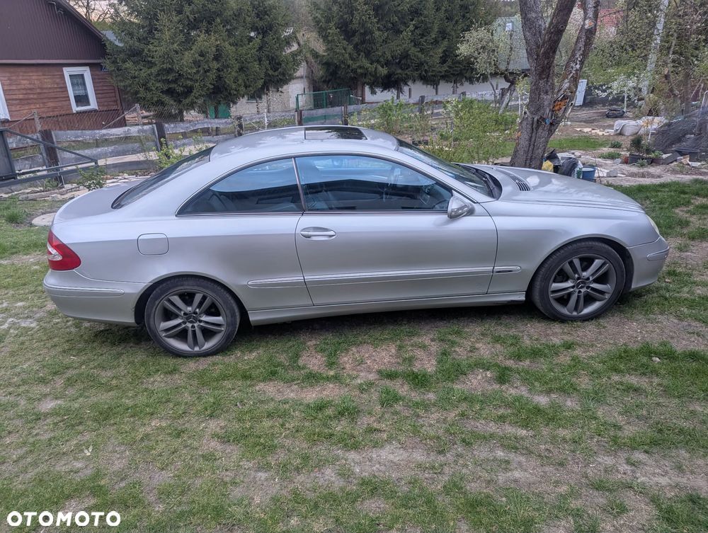 Mercedes-Benz CLK 270 CDI Avantgarde - 4