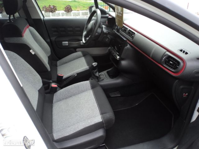 Citroën C3 1.2 PureTech Shine - 11