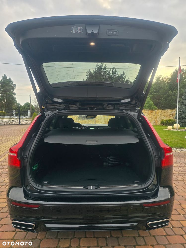 Volvo V60 T6 AWD Plug-In Hybrid Inscription Expression - 37