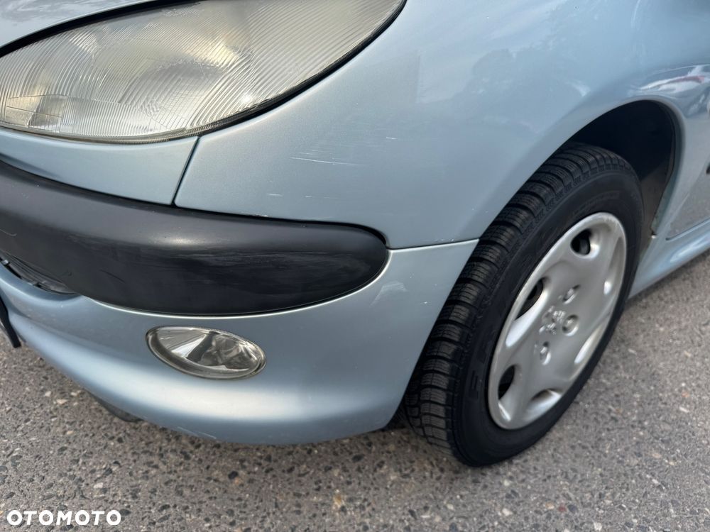 Peugeot 206 1.1 XR - 3