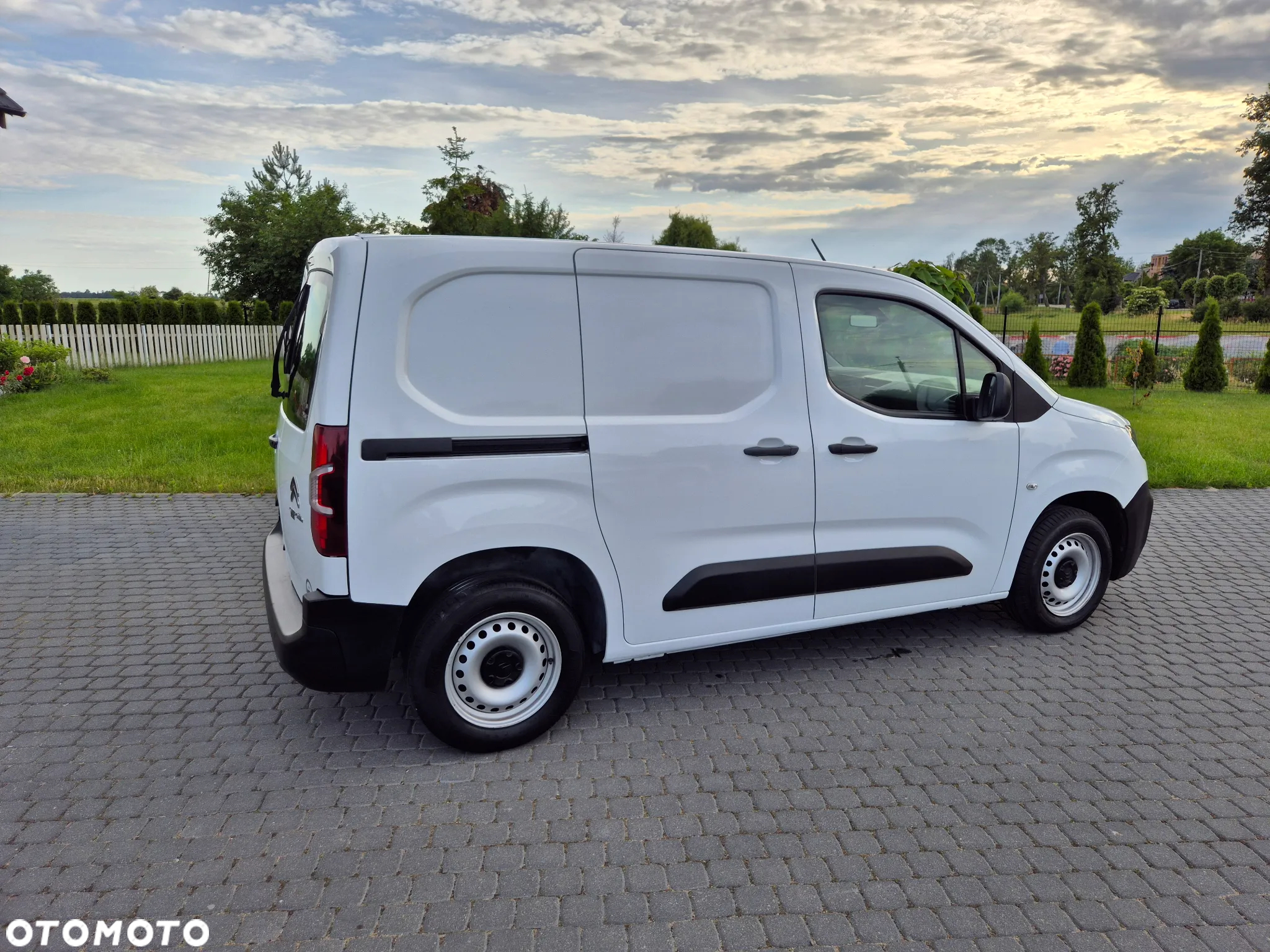 Citroën BERLINGO - 15