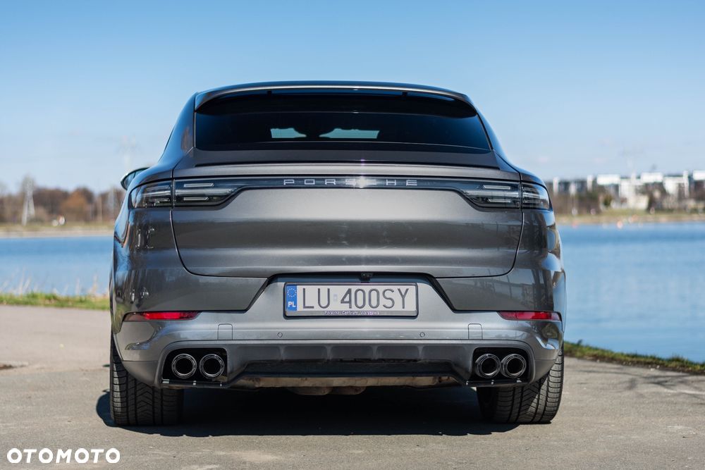 Porsche Cayenne Coupe E-Hybrid - 17