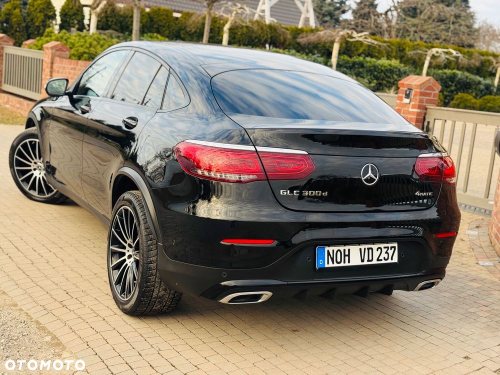 Mercedes-Benz GLC 300 d 4Matic 9G-TRONIC AMG Line Plus - 1