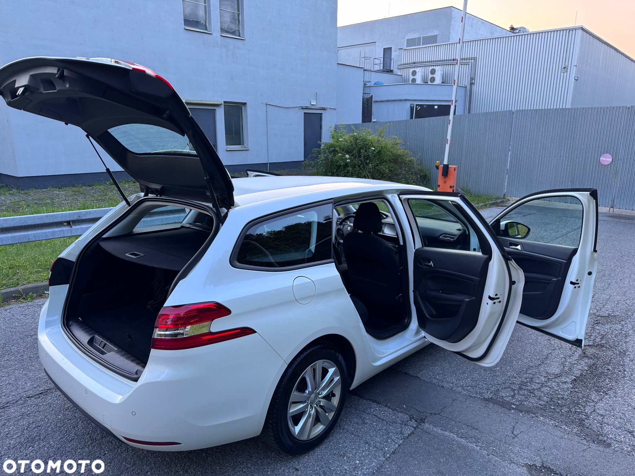 Peugeot 308 130 e-THP Stop & Start Active - 24