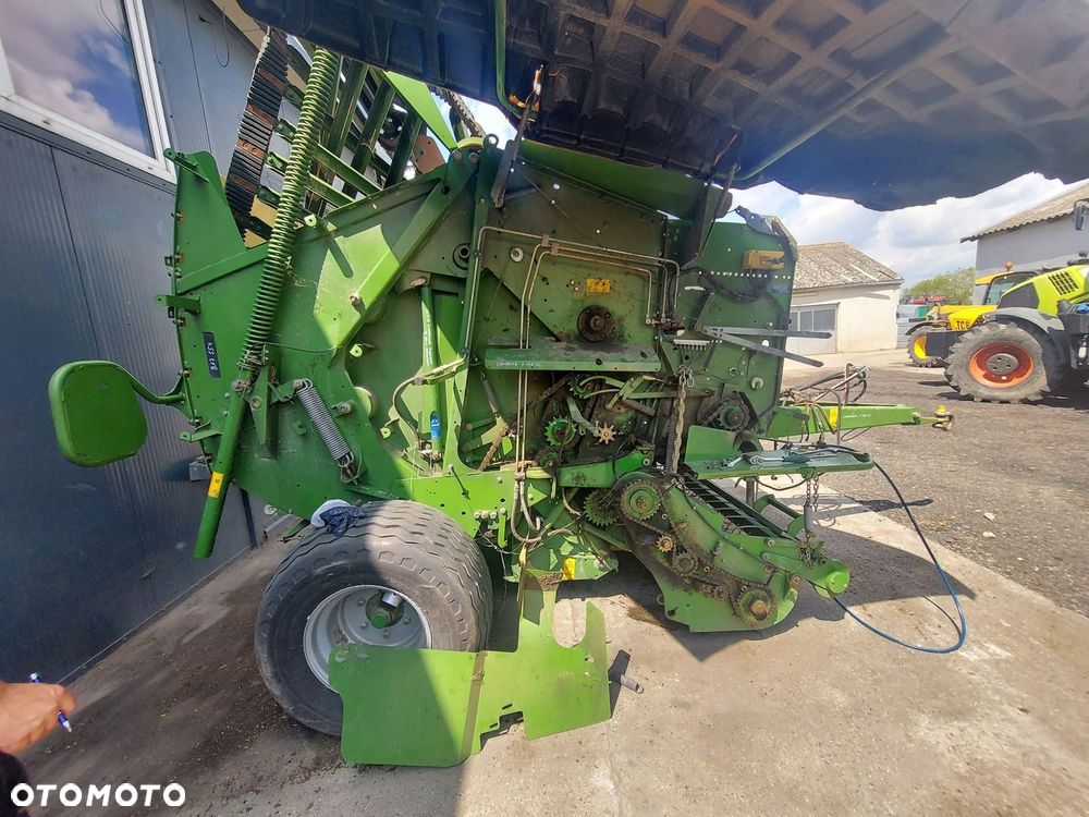 ROLKA DOGNIATAJĄCA POKOS Z DEFLEKTOREM PRASA KRONE COMPRIMA F155 XC 2011R - 6