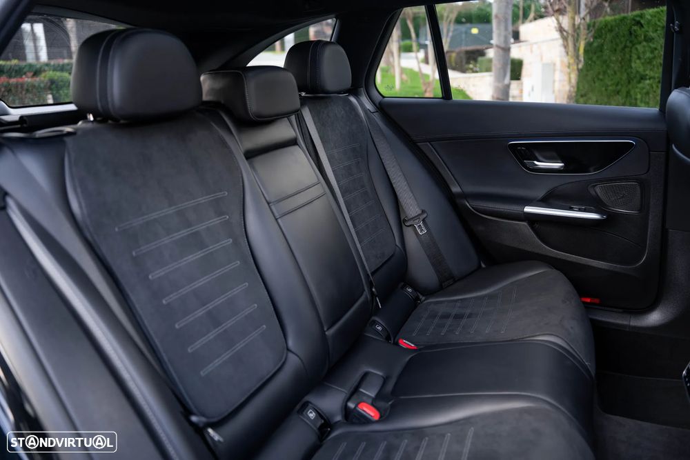 Mercedes-Benz C 300 e AMG Line - 44