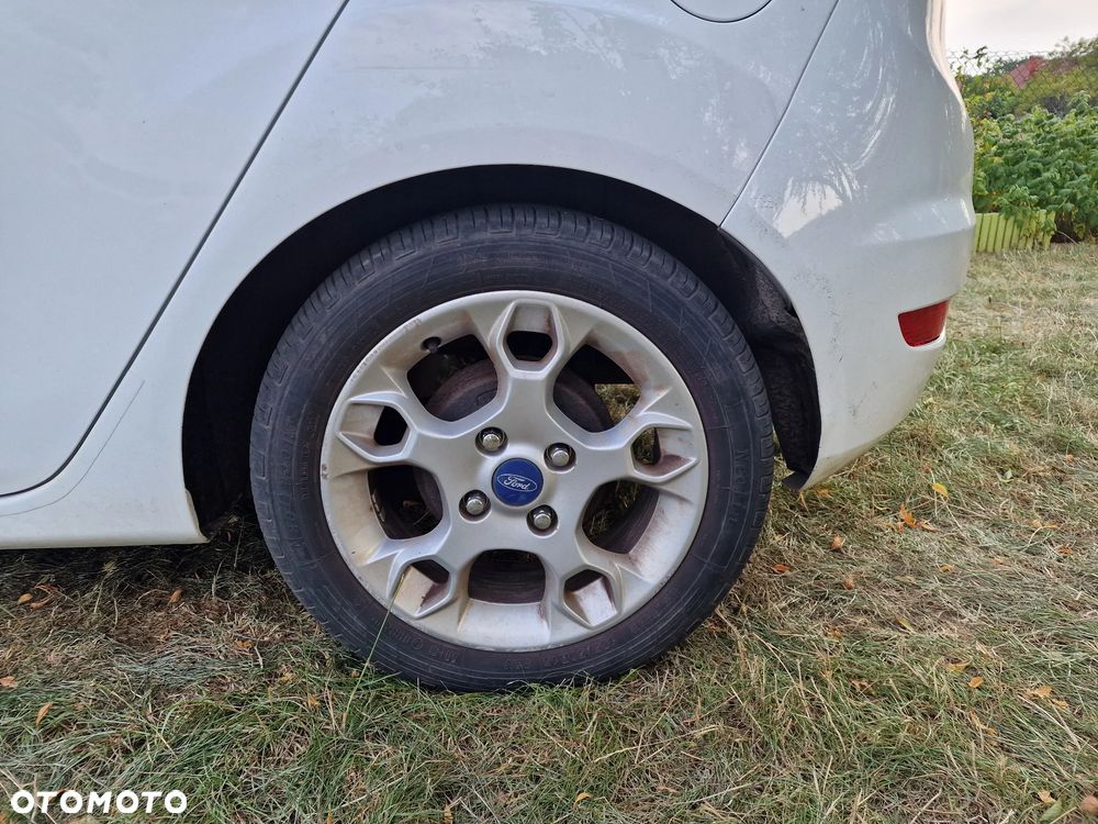 Ford Fiesta - 19