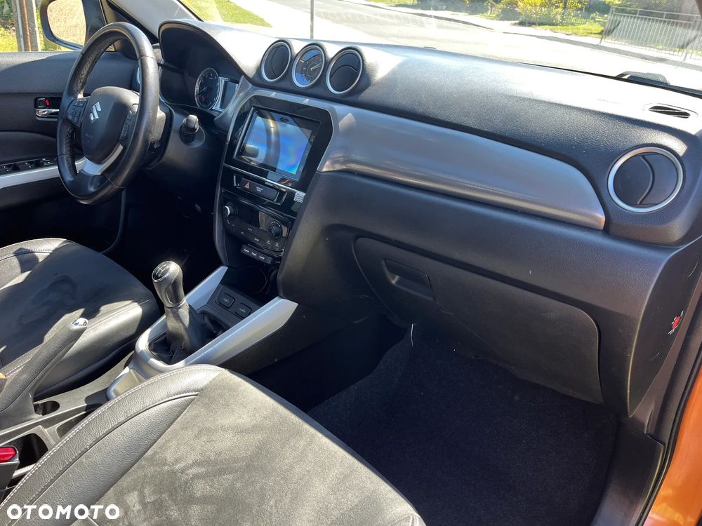 Suzuki Vitara 1.6 Premium 2WD - 19