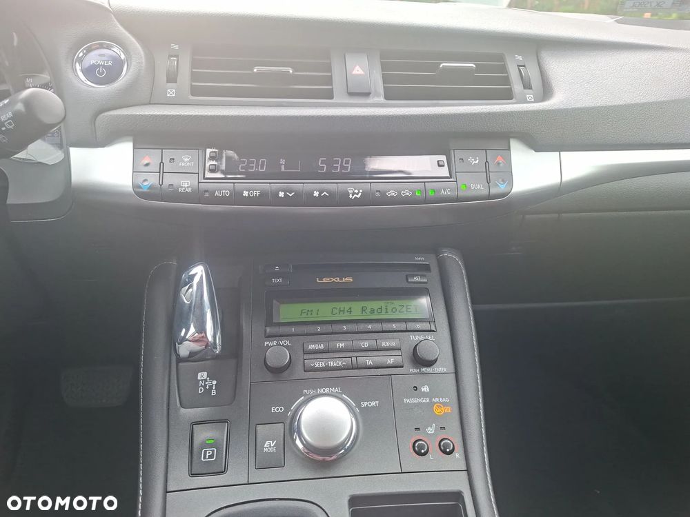 Lexus CT 200h Elegance - 19