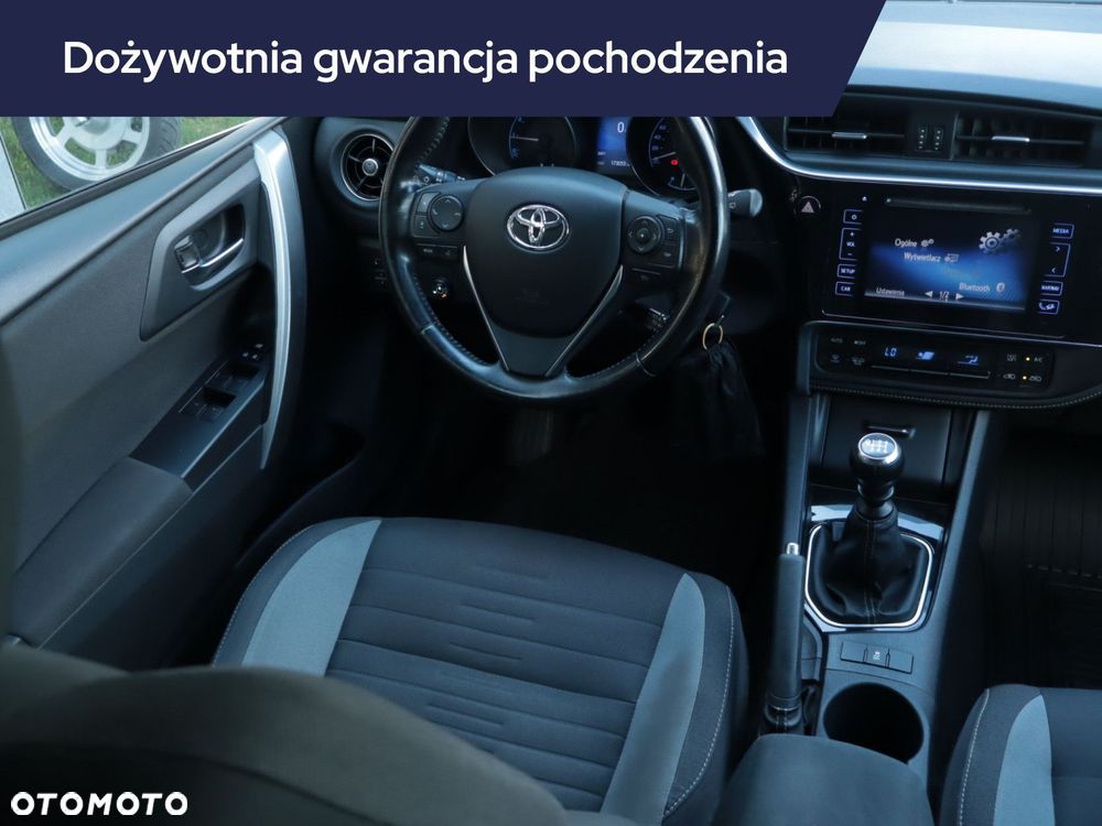 Toyota Auris - 9