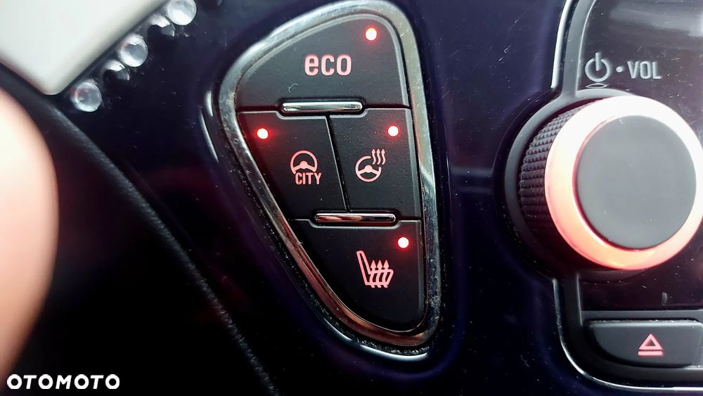 Opel Adam ver-1-4-black-link - 22