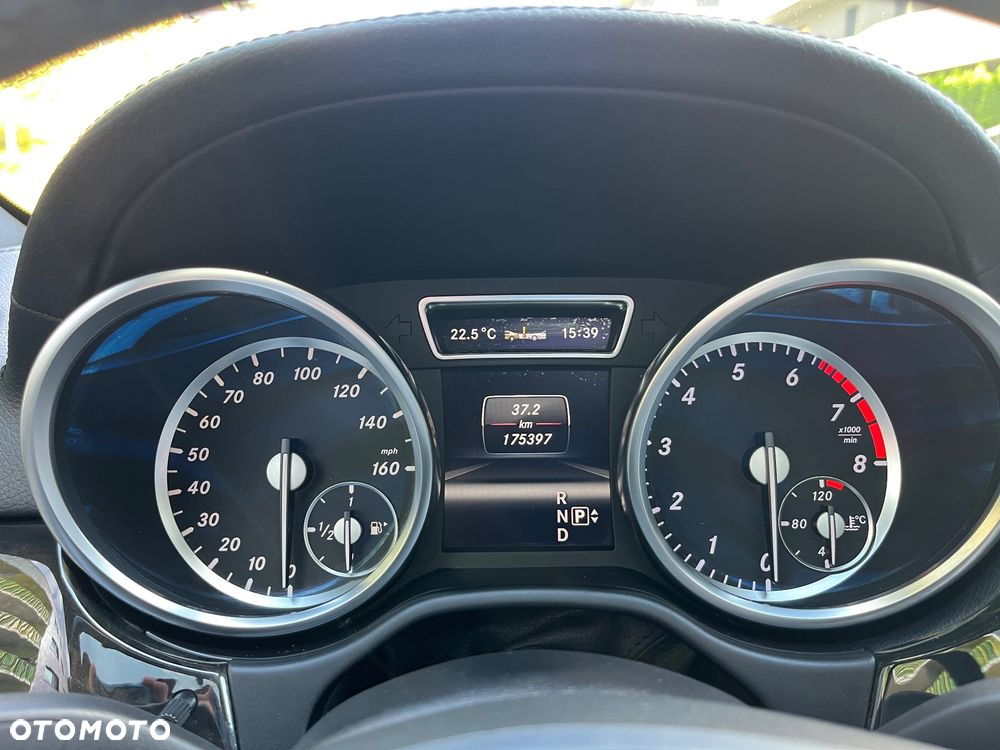 Mercedes-Benz GL - 11