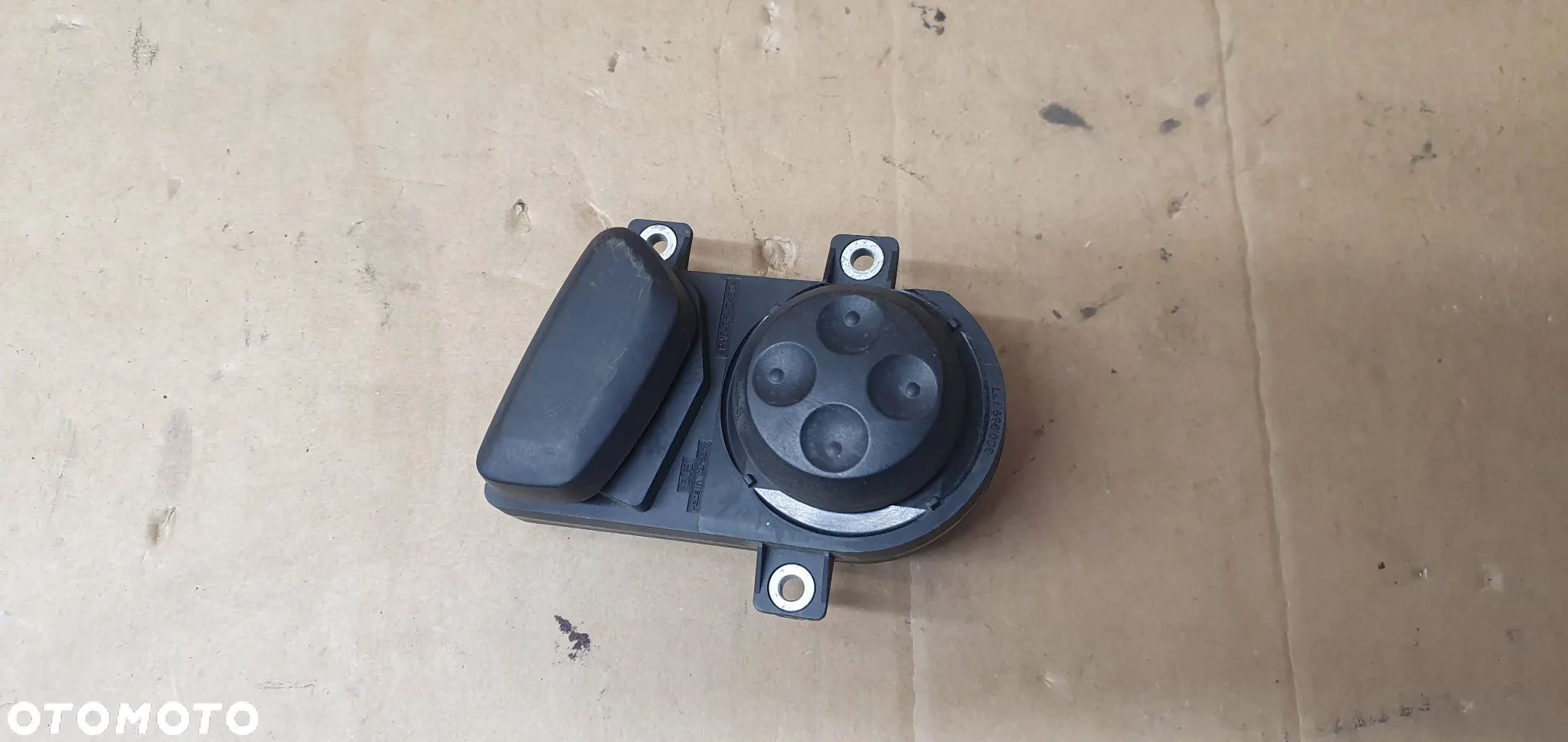 Panel przełącznik regulacji fotela kierowcy lewy VW Passat B6 3C0959777 - 1